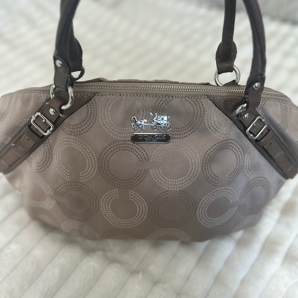 Coach Handbags - Coach Op Art Signature Shoulder Bag